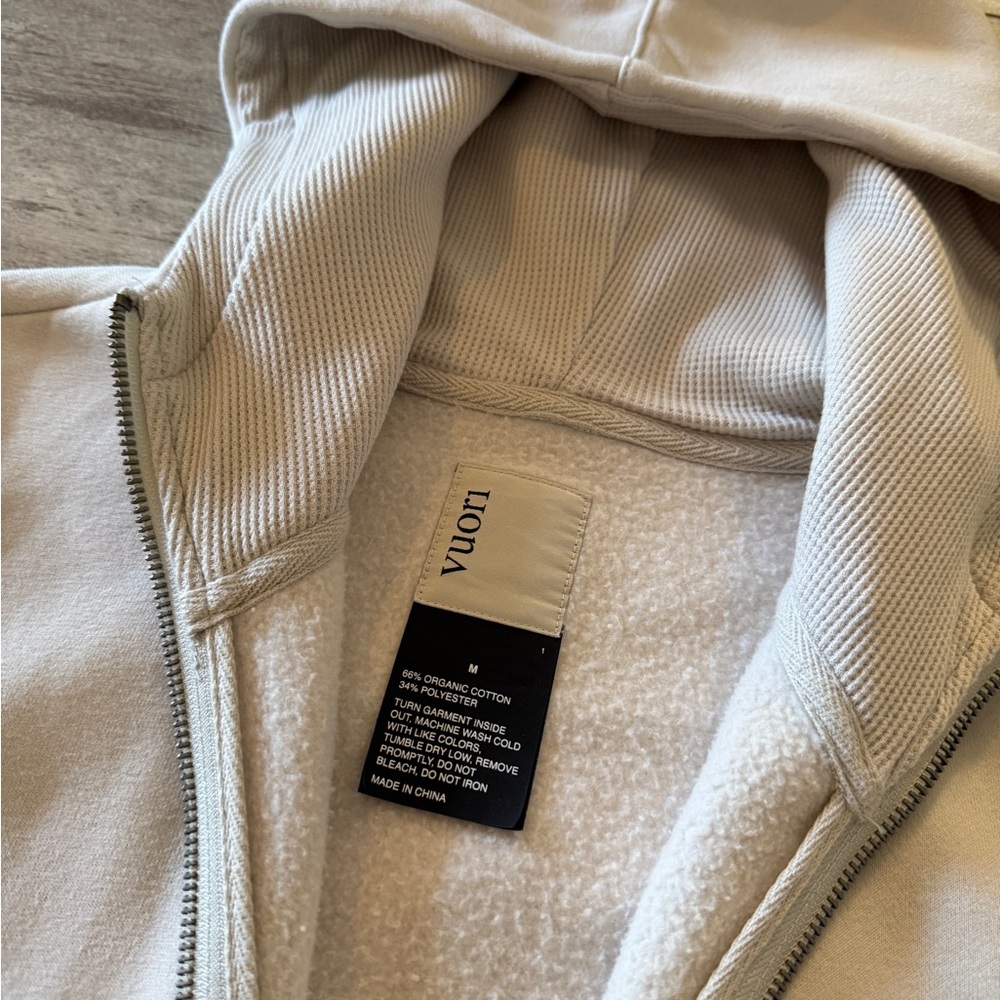 Vuori Men's Seaside Full Zip Salt Hoodie Size Medium - Picture 4 of 6